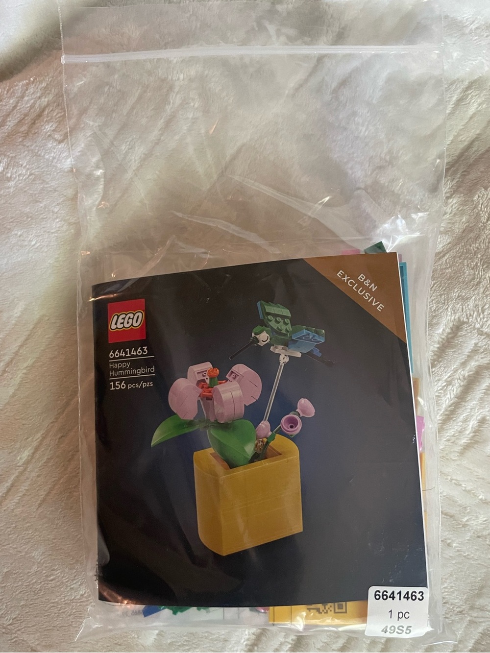 LEGO Happy Hummingbird - B&N Exclusive 6641463